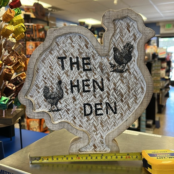 Rustic Chicken Shaped Sign - Picture 5 of 5